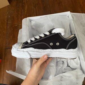 Maison Mihara size 6 in men